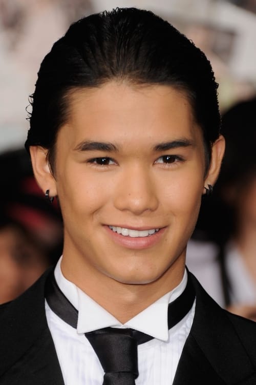 Kép: Booboo Stewart színész profilképe