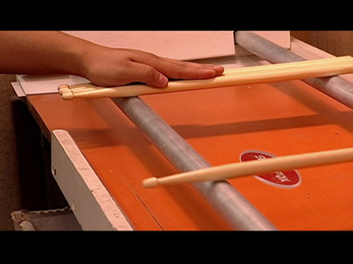 Comment c'est fait - S8 - Épisode 7 : Cartouche de CO2, bretzel, plateformes élévatrice, piste de skate-board - Image