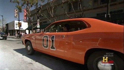 Escena del episodio 8 de la temporada 2 de la serie Top Gear