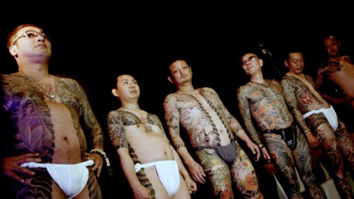 Yakuza: Gangster und Wohltäter Backdrop Blur