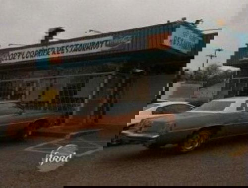 Escena del episodio 7 de la temporada 3 de la serie Diners, Drive-Ins and Dives