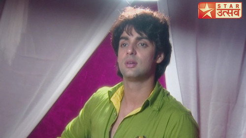 Siddhant Helps In The Ram Leela