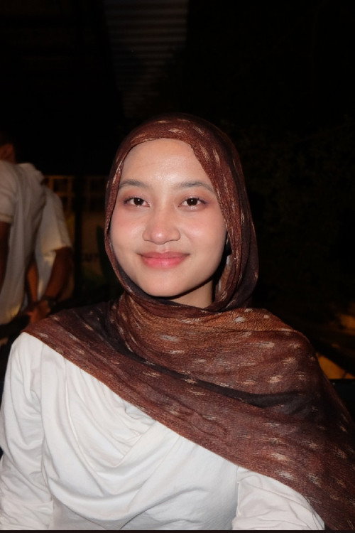 Raisha Sabrina