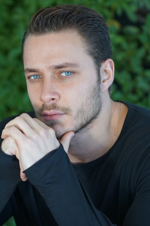 Kép: Burak Çelik színész profilképe