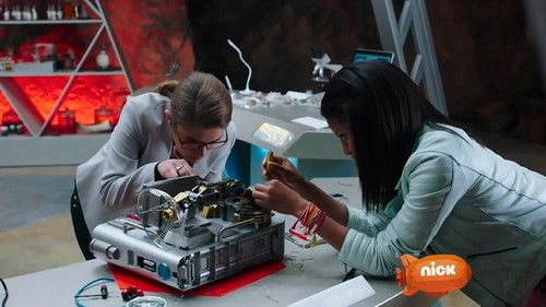 Imatge etiquetada de Camille Hyde