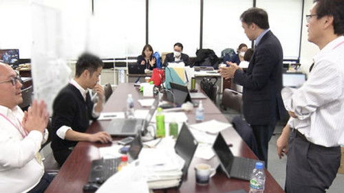 Battle on the Brink: The Coronavirus Crisis