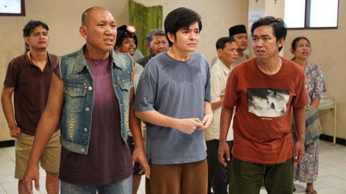 Sebelum Dijemput Nenek — still 22