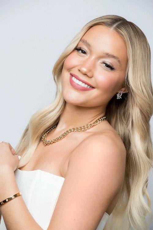 Olivia Ponton photo 3