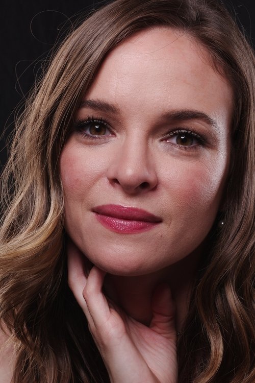 Kép: Danielle Panabaker színész profilképe