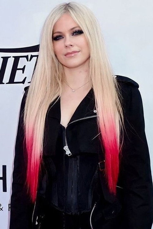 Avril Lavigne photo 10
