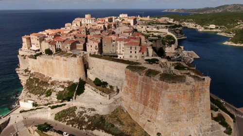 Bonifacio, la forteresse des extrêmes
