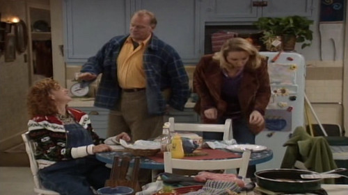 Escena del episodio 11 de la temporada 4 de Grace Under Fire