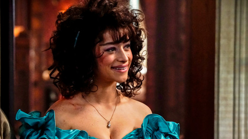 Ghosts S02E20 — Woodstone's Hottest Couple episode still