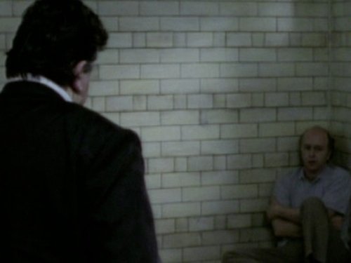 Escena del episodio 3 de la temporada 3 de la serie Cracker