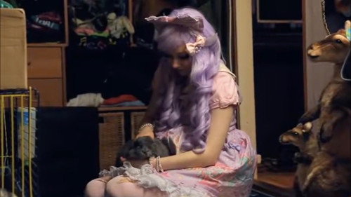 Sussie and the Dollhouse still