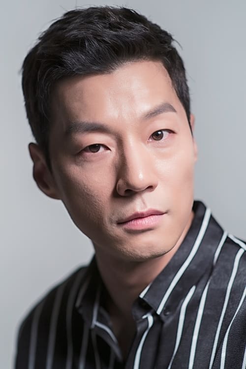 Kép: Lee Chun-hee színész profilképe