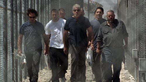 Escena del episodio 1 de la temporada 4 de la serie Hijos de la anarquía