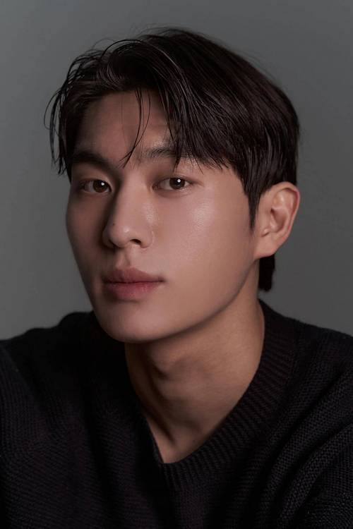 최민우