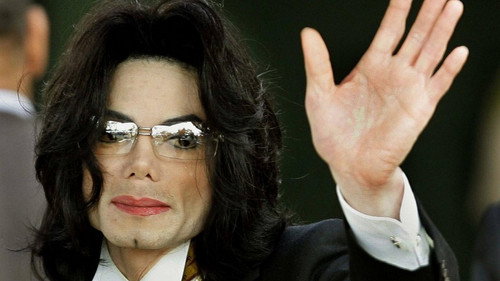 Michael Jackson : Dans la tête du roi de la pop Backdrop Blur