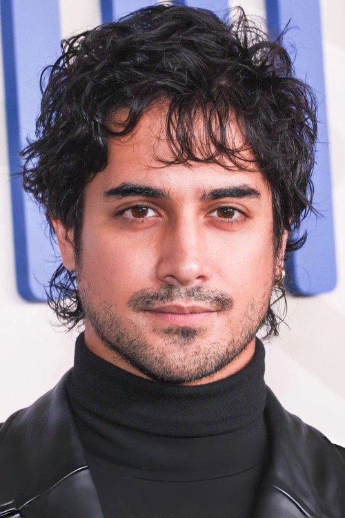 Kép: Avan Jogia színész profilképe