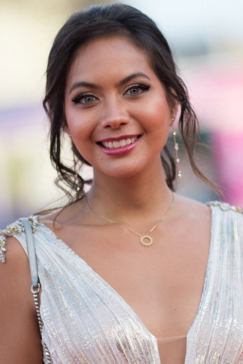 Vaimalama Chaves photo 2