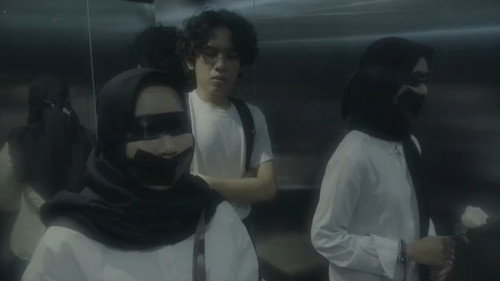 Sangkar Manusia Backdrop Blur