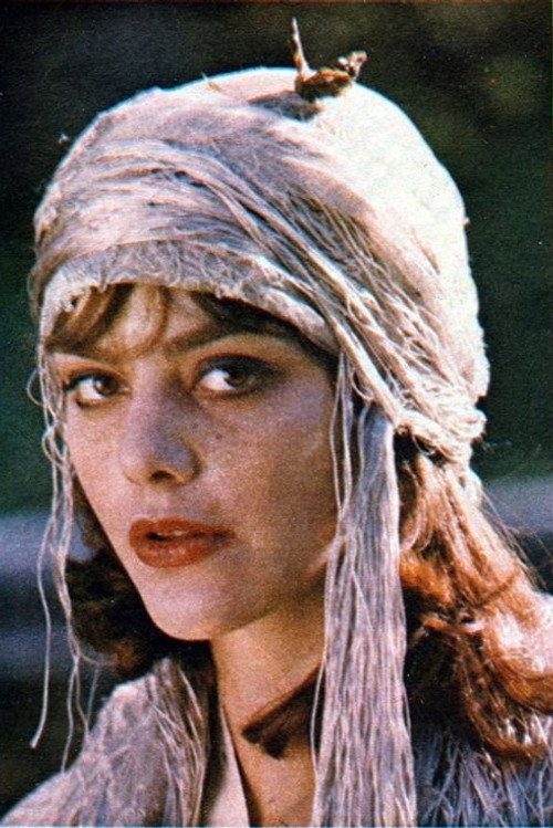 Tina Aumont