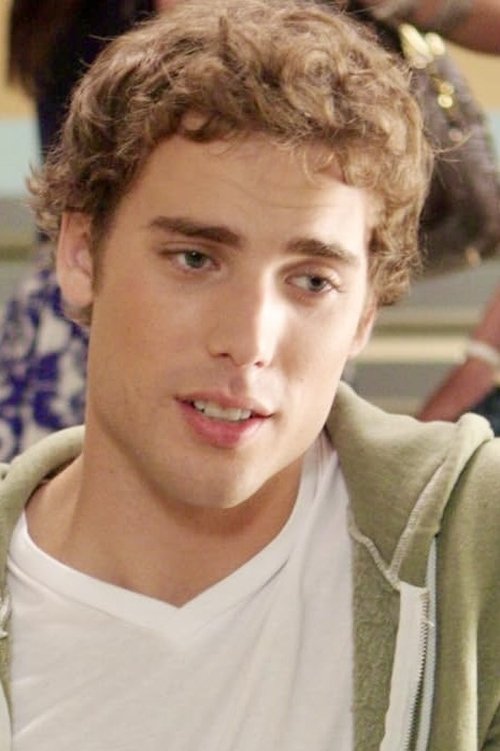 Image de Dustin Milligan
