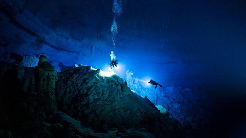 Wasserhöhlen - Labyrinthe in der Tiefe