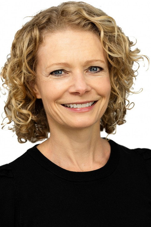 Paula Hunt