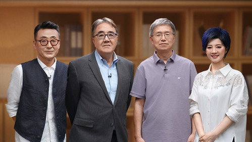 Round Table Specials episode 15 still