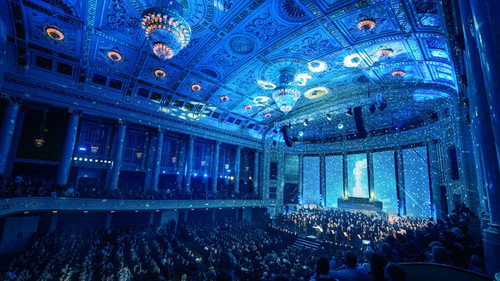Hollywood in Vienna 2016: The Sound of Space Backdrop Blur