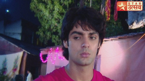 Siddhant Reaches Tamanna's House
