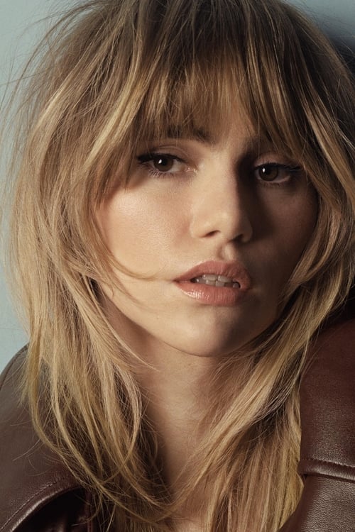 Kép: Suki Waterhouse színész profilképe