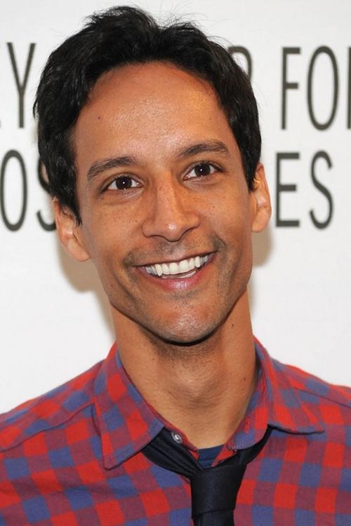 Kép: Danny Pudi színész profilképe