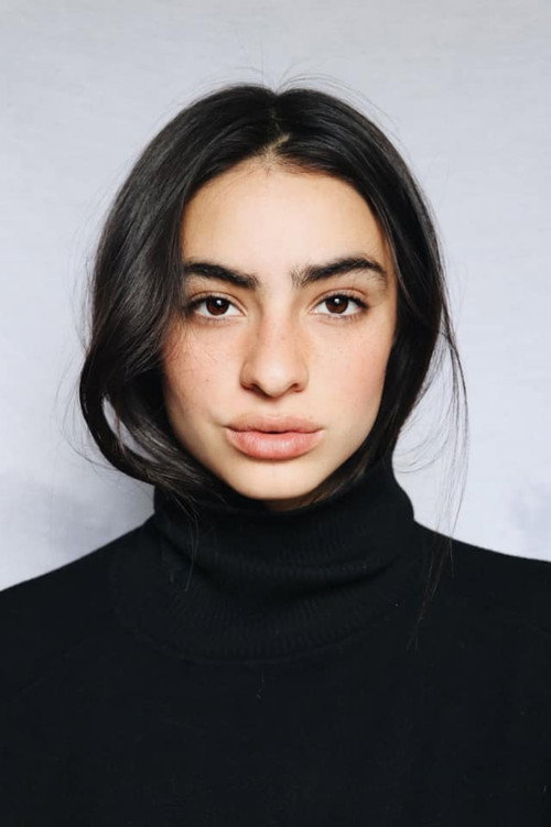 Kép: Valentina Buzzurro színész profilképe