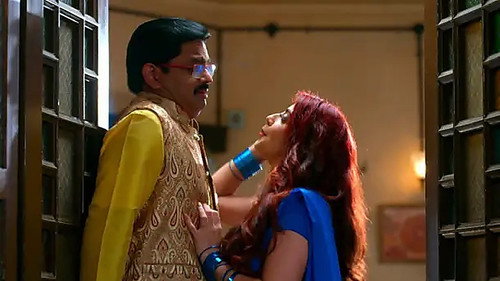 Karishma's Actions Scare Mishra and Mirza