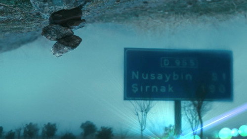 Nusaybin Cinleri Backdrop Blur