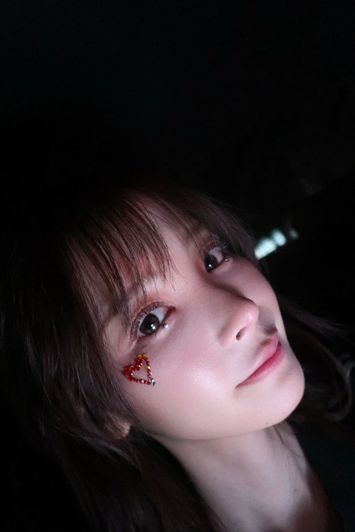 Kana Momonogi Photo