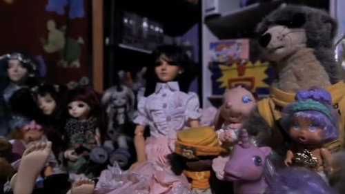 Sussie and the Dollhouse still