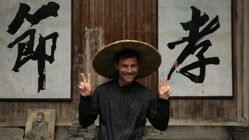 Des Bishop: Breaking China