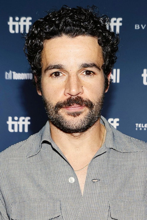 Kép: Christopher Abbott színész profilképe