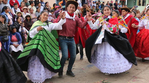 Fiesta de los Compadres: Chacayán Backdrop Blur
