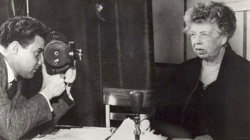 backdrop Ciné-Journal au féminin (de la ménagère à la soldate)