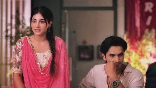 Nawab Saves Heer From Trouble