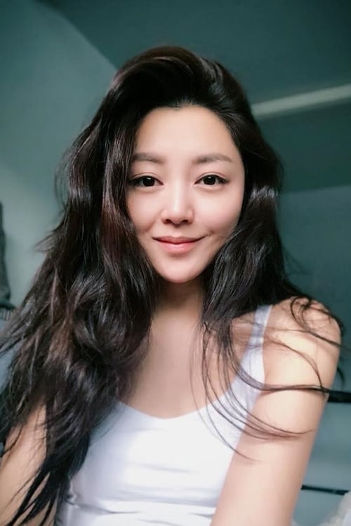 Michelle Wai isChen Qian