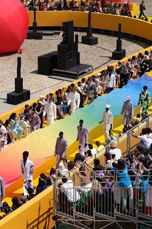 LOUIS VUITTON | Men’s Spring-Summer 2023 Show