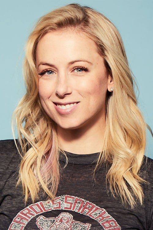 Iliza Shlesinger isCissy Davis