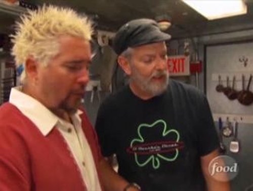 Escena del episodio 4 de la temporada 5 de la serie Diners, Drive-Ins and Dives