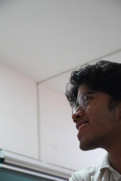 Foto de Yelamanchili Jyothira Rushi